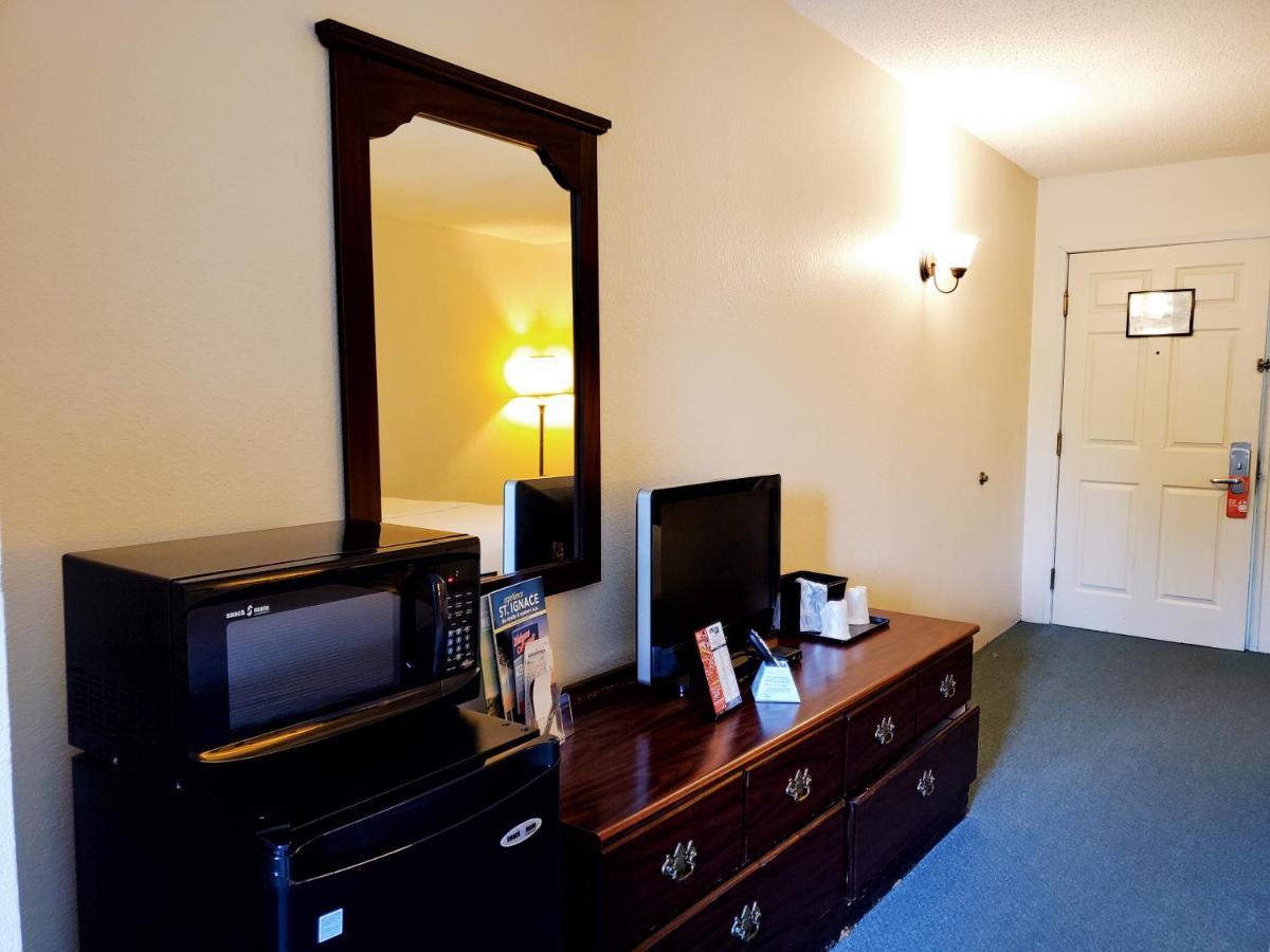 Voyager Inn เซนต์อิกเนซ ภายนอก รูปภาพ