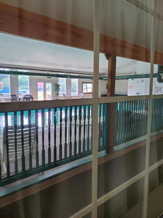 Voyager Inn เซนต์อิกเนซ ภายนอก รูปภาพ