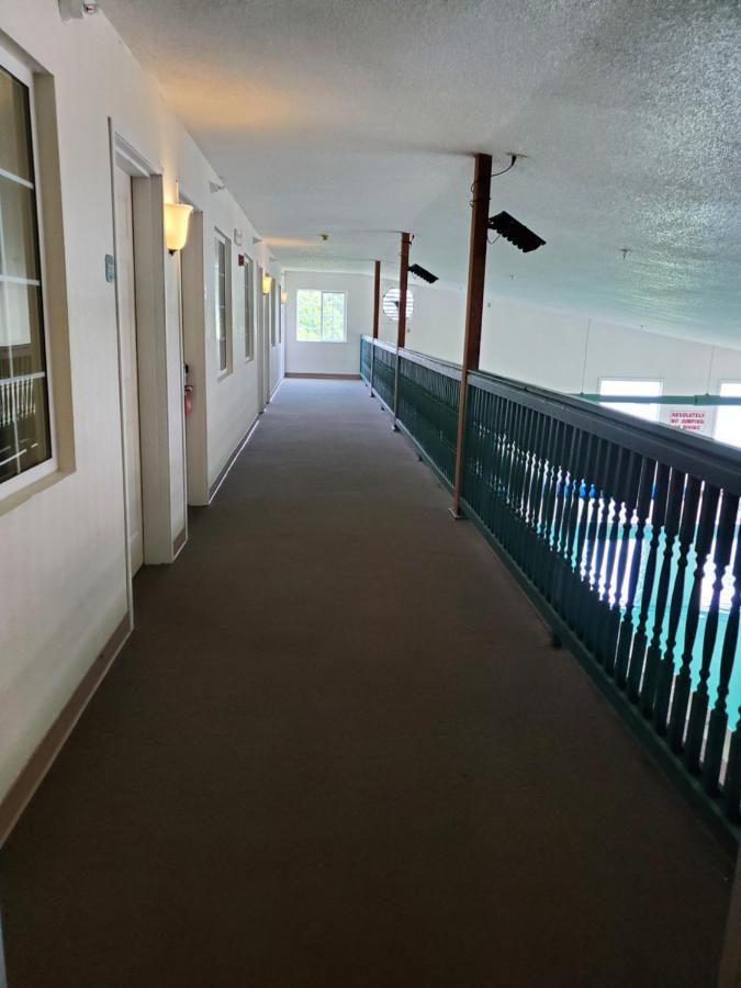 Voyager Inn เซนต์อิกเนซ ภายนอก รูปภาพ