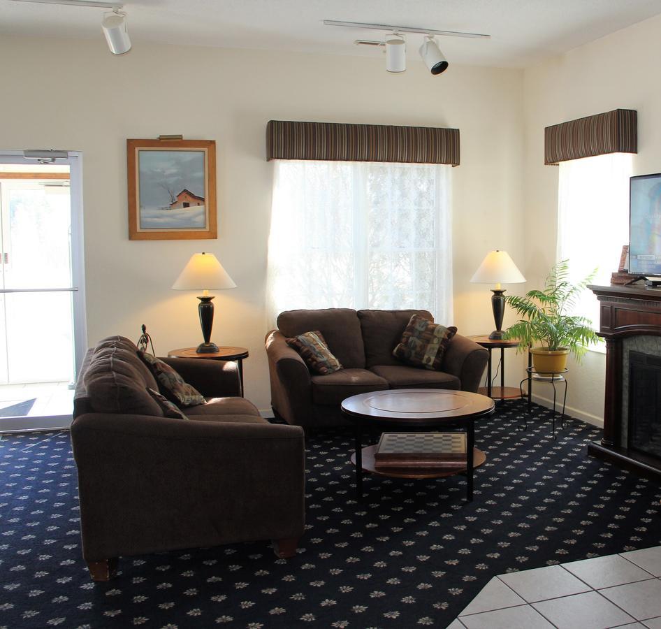 Voyager Inn เซนต์อิกเนซ ภายนอก รูปภาพ