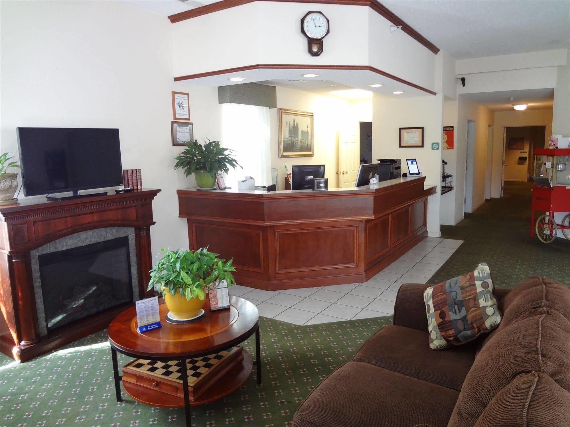 Voyager Inn เซนต์อิกเนซ ภายนอก รูปภาพ