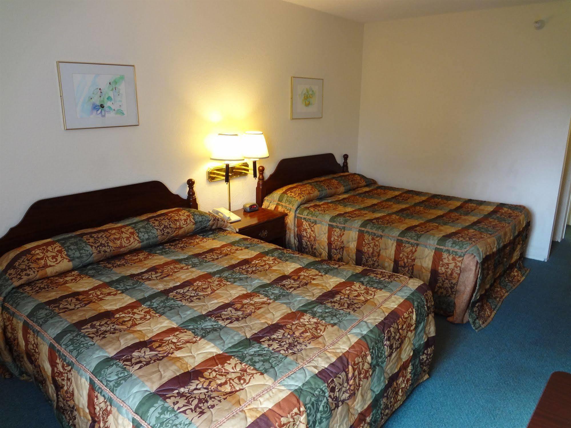 Voyager Inn เซนต์อิกเนซ ภายนอก รูปภาพ