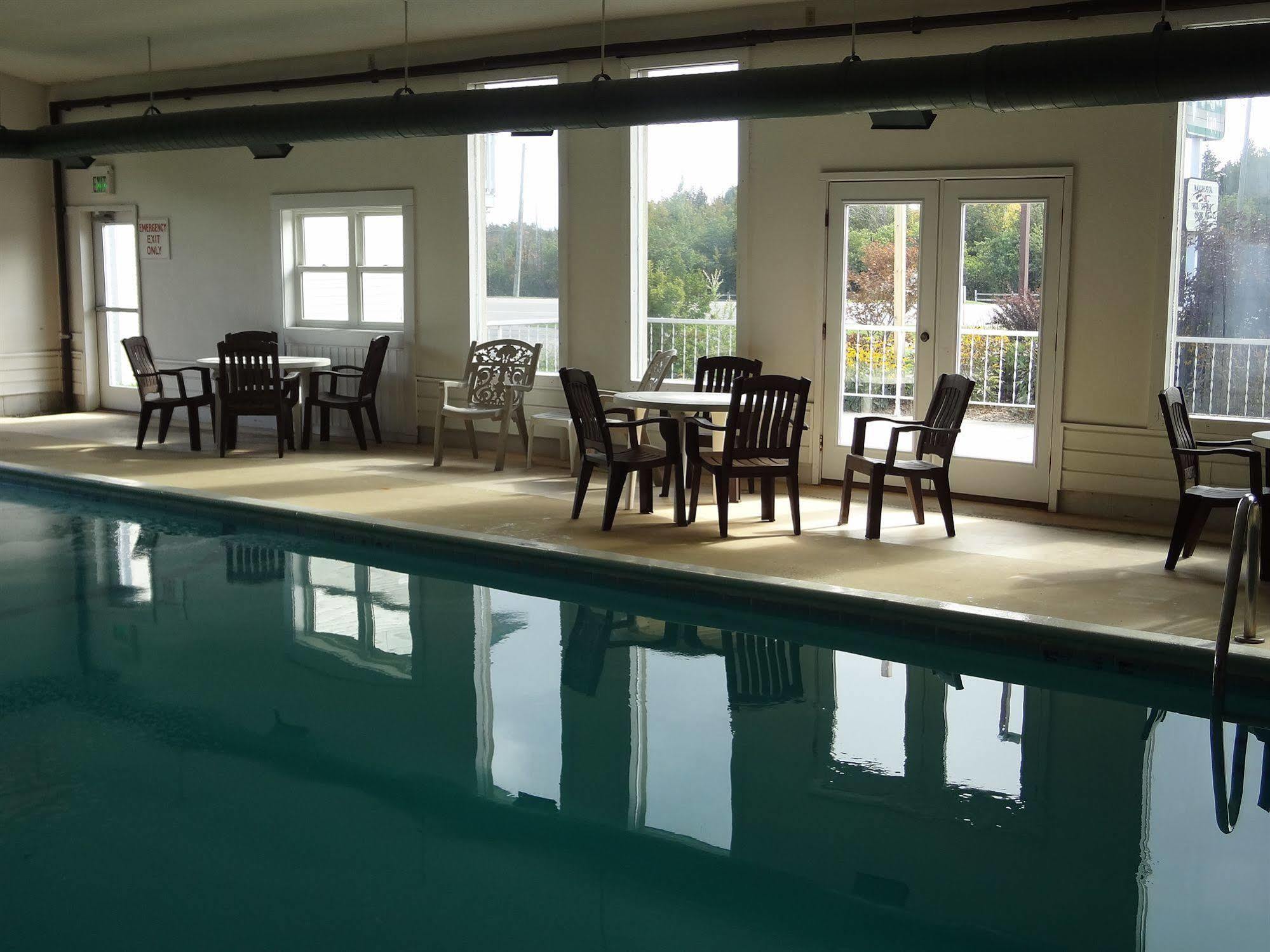 Voyager Inn เซนต์อิกเนซ ภายนอก รูปภาพ