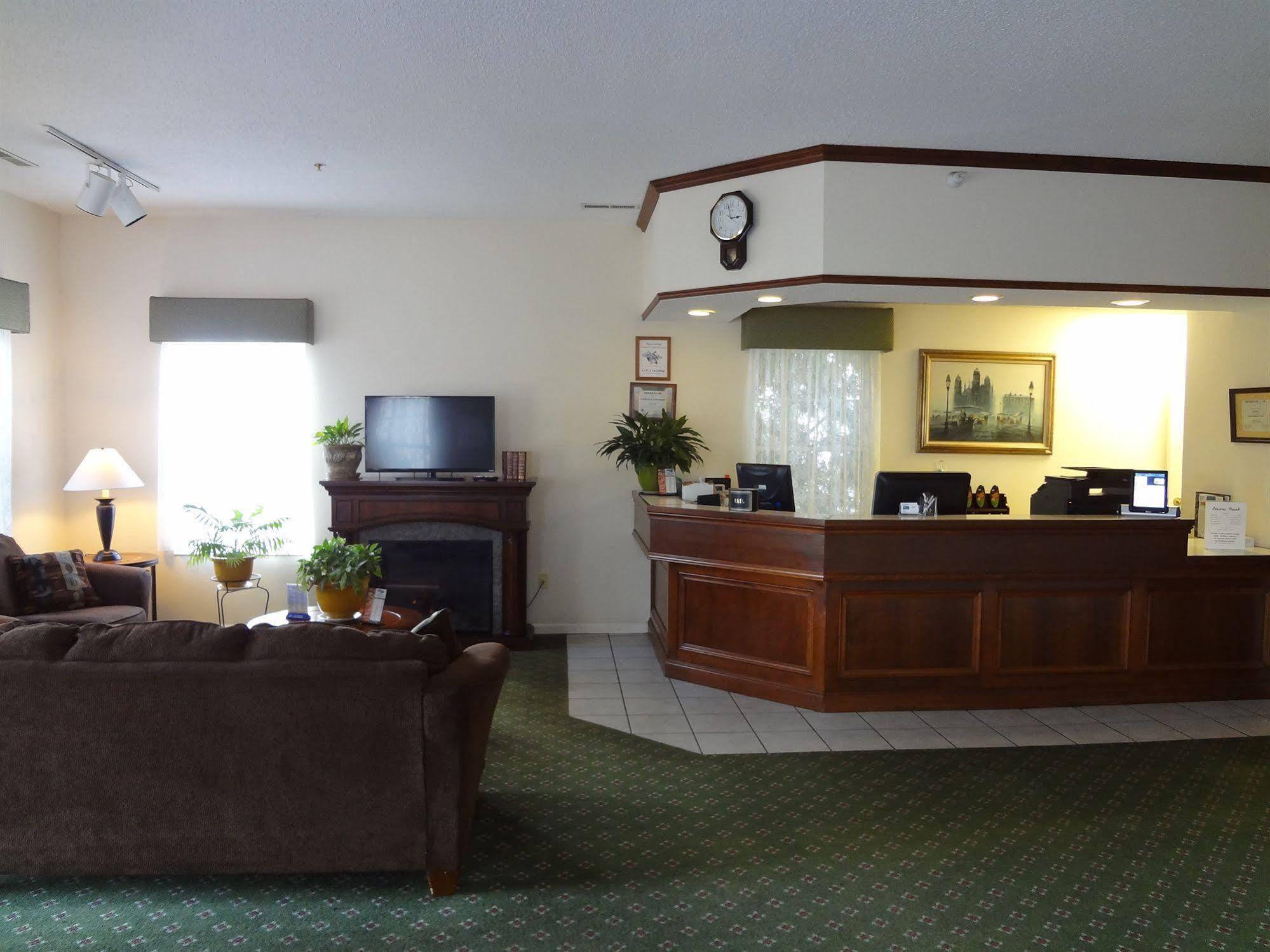 Voyager Inn เซนต์อิกเนซ ภายนอก รูปภาพ